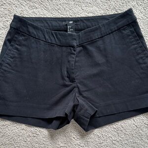 H&M Black High Waist Shorts Casual Style😊